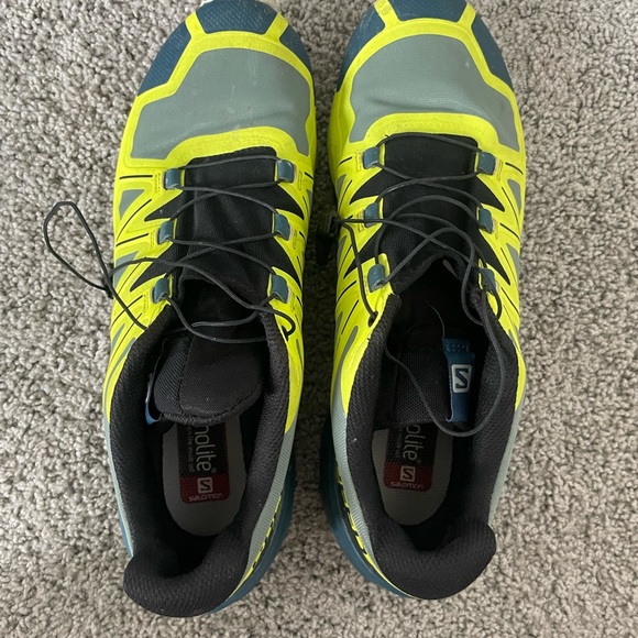 Salomon men’s trail running shoe - Picture 3 of 5
